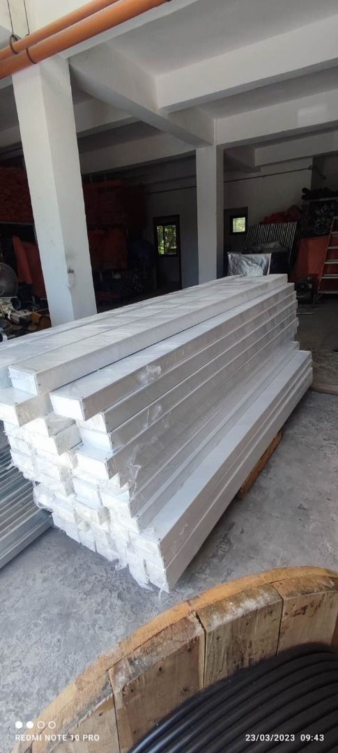 SOLID WIREWAY TYPE CABLE TRAY